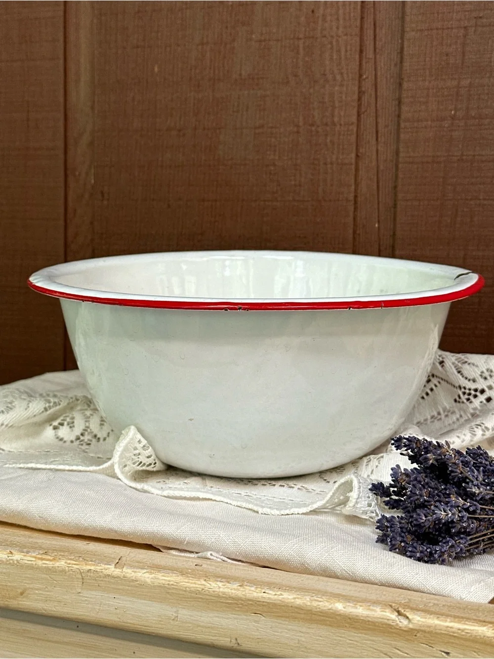 Vintage Enamelware Wash Basin Bowl White Red Rim Farmhouse Rustic Decor
